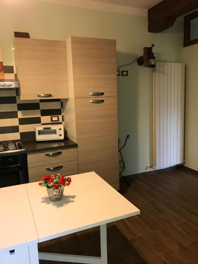 Lilly Bed & Breakfast Сулмона Екстериор снимка