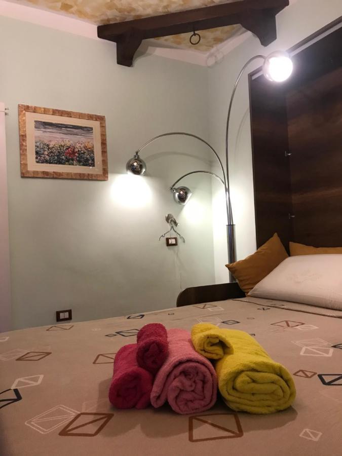 Lilly Bed & Breakfast Сулмона Екстериор снимка