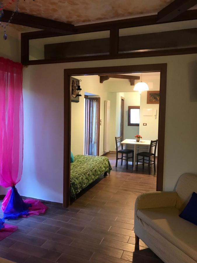 Lilly Bed & Breakfast Сулмона Екстериор снимка