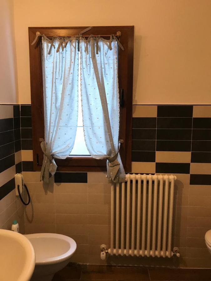 Lilly Bed & Breakfast Сулмона Екстериор снимка